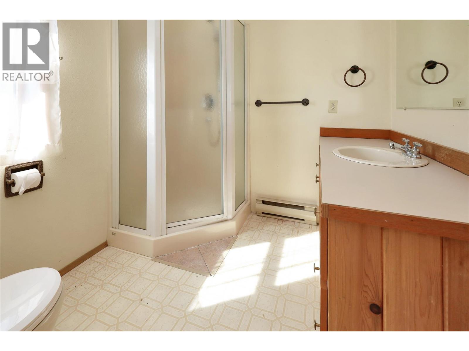 Lorem Ipsum Dolor S, Radium Hot Springs, British Columbia  V0A  - Photo 28 - DEMO28793529