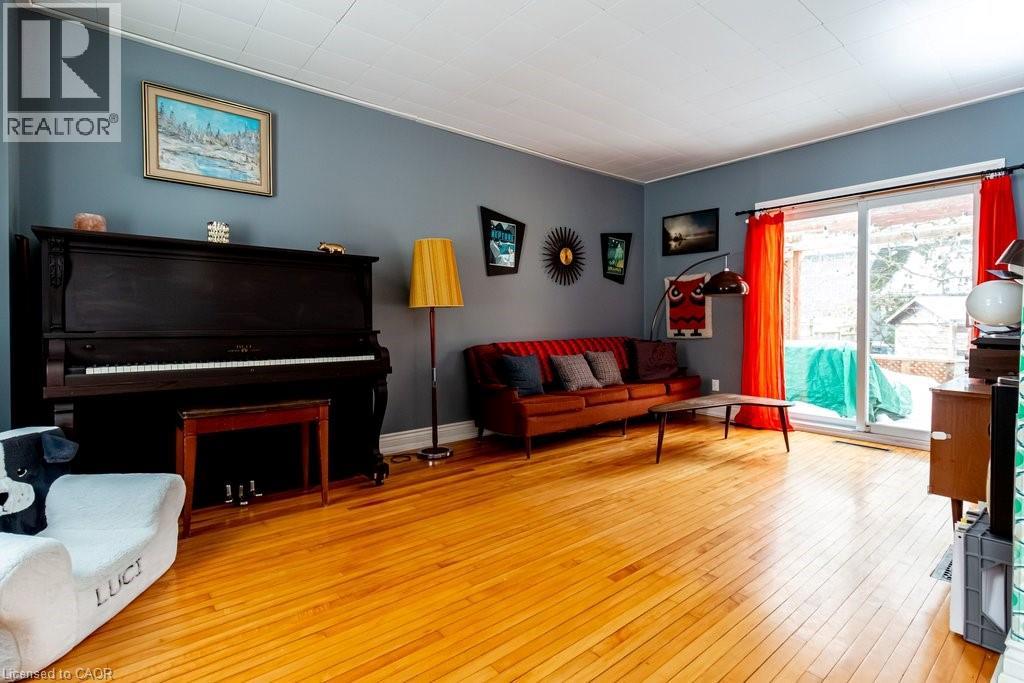 42 Mitchell Street, Guelph, Ontario N1E 4J1 - Photo 10 - 40807885