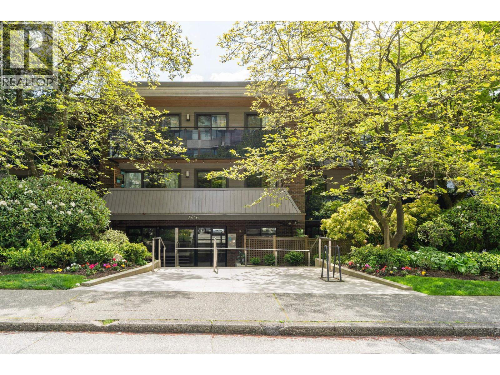 310 2416 WEST 3RD AVENUE, Vancouver, British Columbia