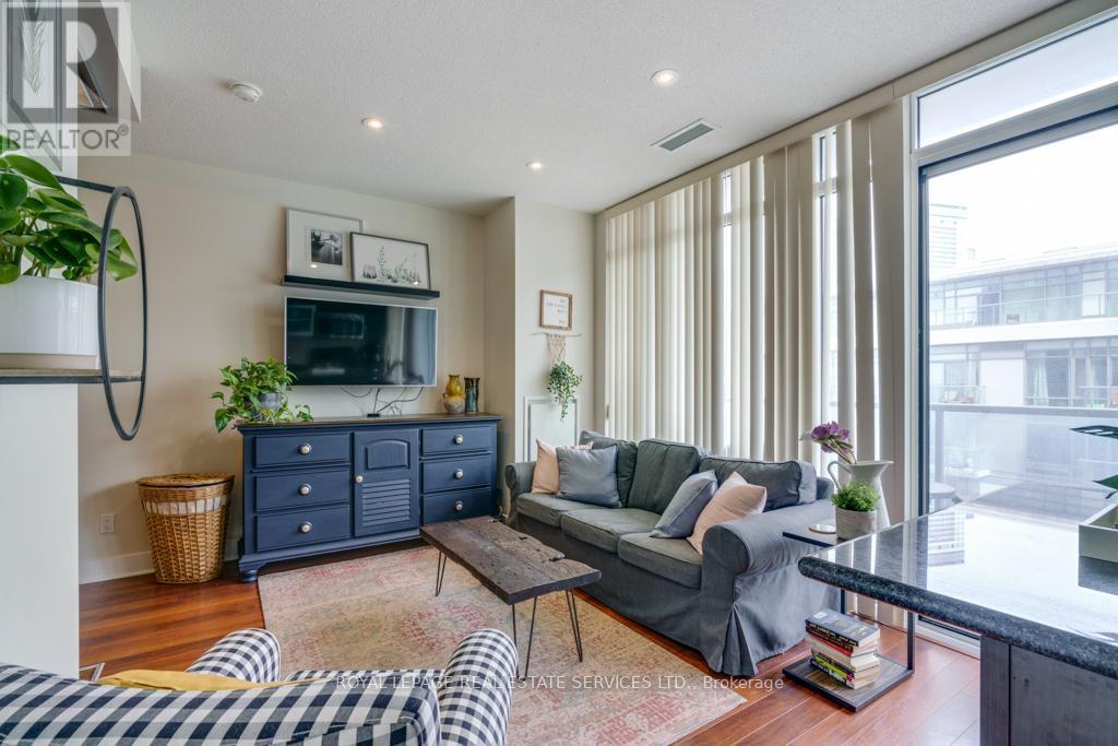 Lorem Ipsum Dolor Sit, Toronto, Ontario  M5V  - Photo 4 - DEMO29403664