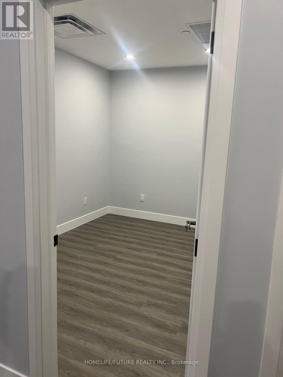 101 - 2nd Flr - 200 Tiffield Road, Toronto, Ontario  M1V 5J1 - Photo 6 - E12824036