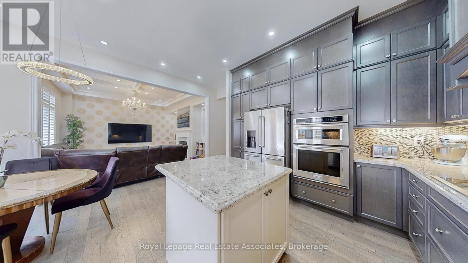 212 Niagara Trail, Halton Hills, Ontario  L7G 0H9 - Photo 15 - W12807296