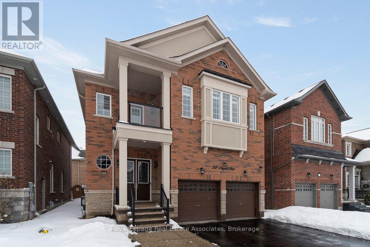 212 Niagara Trail, Halton Hills, Ontario  L7G 0H9 - Photo 1 - W12807296