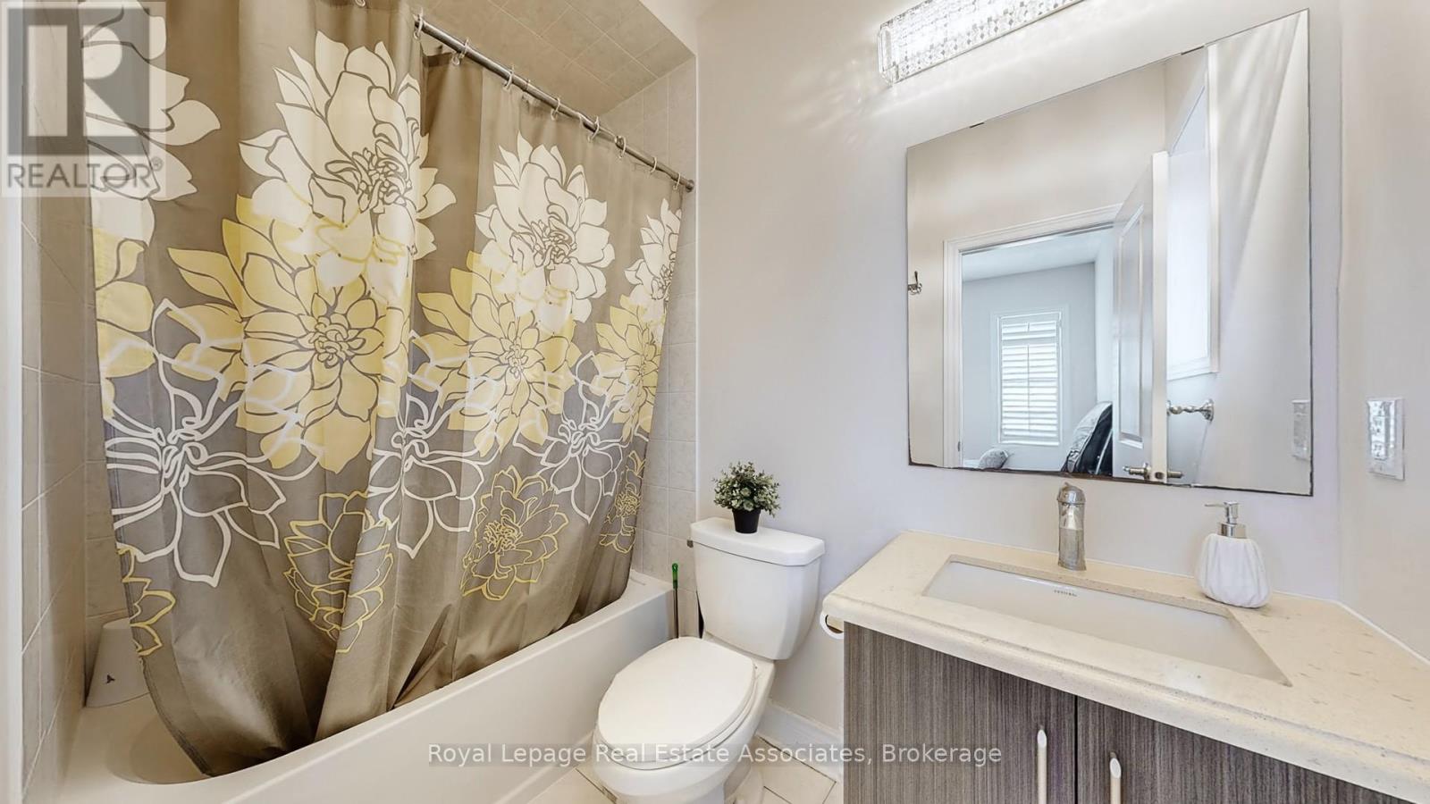 212 Niagara Trail, Halton Hills, Ontario  L7G 0H9 - Photo 29 - W12807296