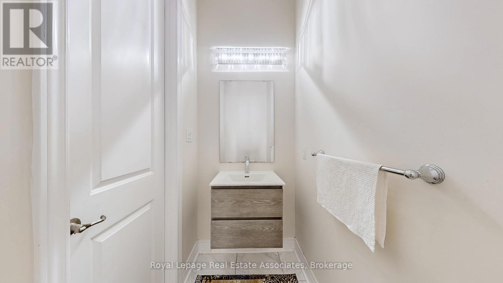 212 Niagara Trail, Halton Hills, Ontario  L7G 0H9 - Photo 18 - W12807296