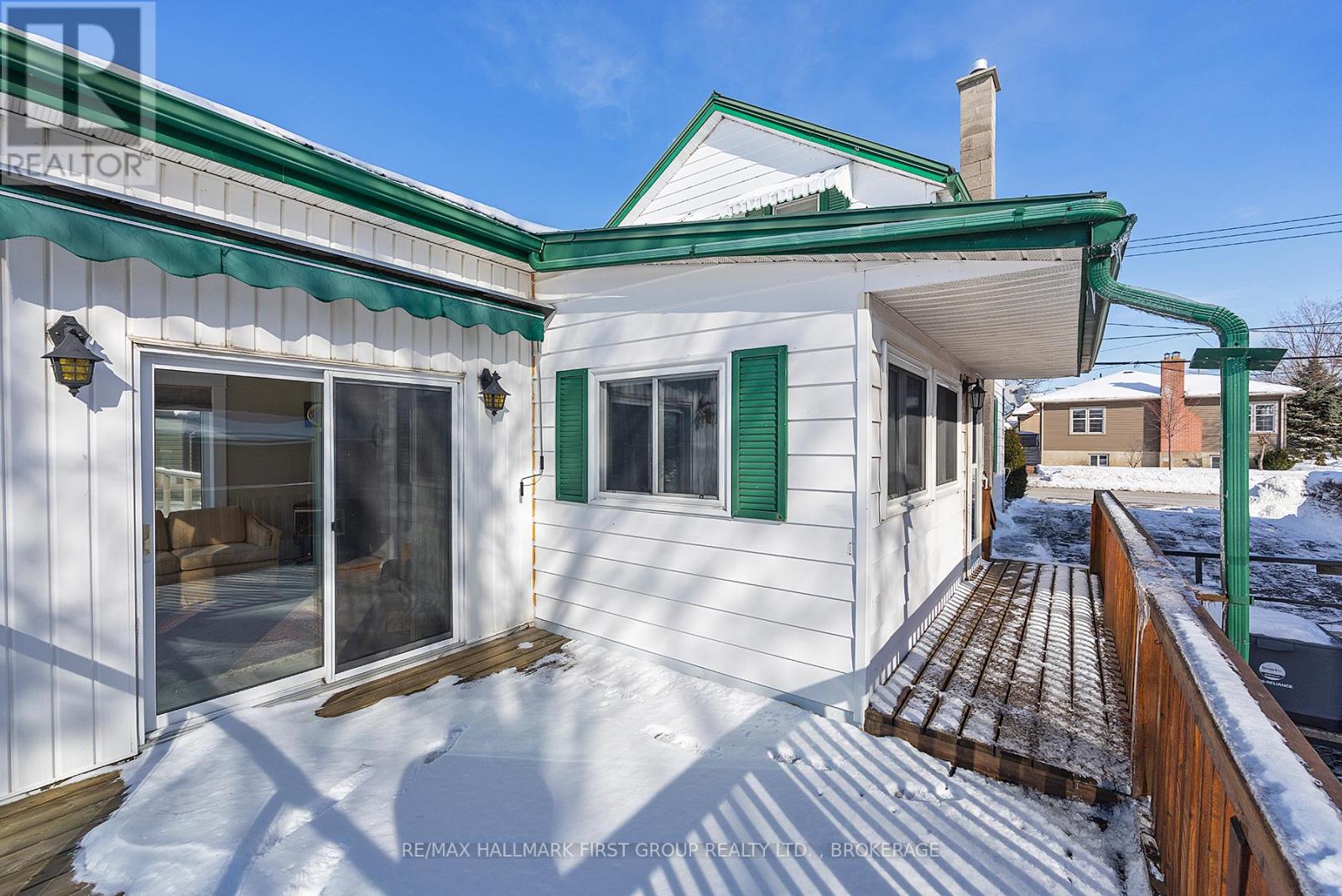 370 Stone Street S, Gananoque, Ontario  K7G 2A4 - Photo 37 - X12737158