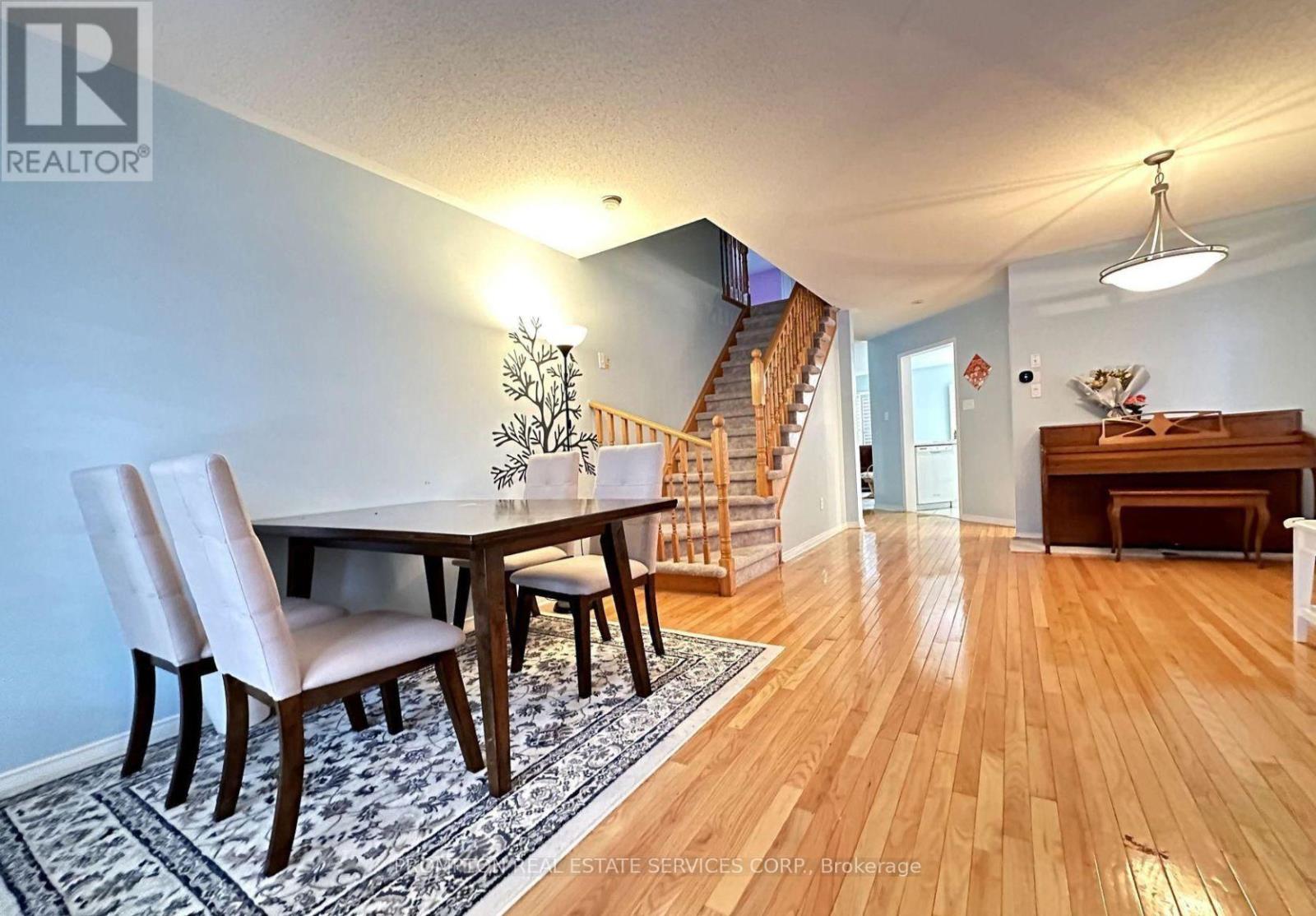 236 Everett Street, Markham, Ontario  L6E 1S9 - Photo 2 - N12823960