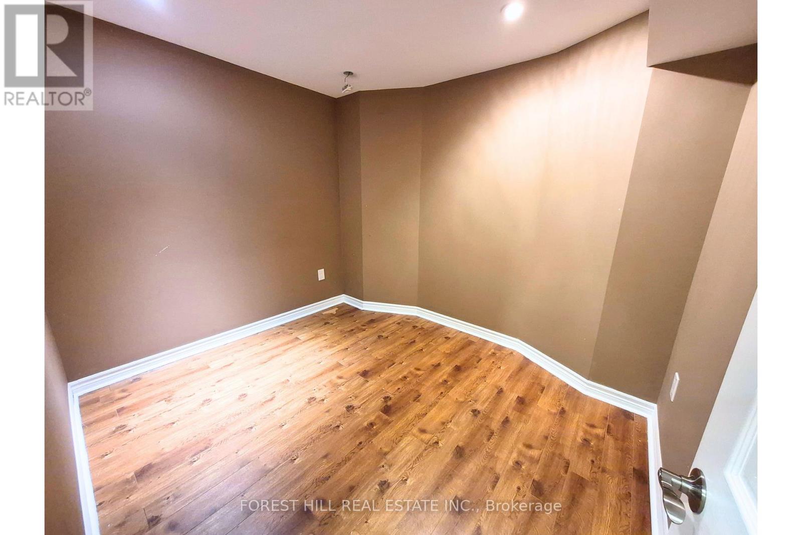 Bsmt - 136 Esther Crescent, Vaughan (Crestwood-Springfarm-Yorkhill), Ontario  L4J 3L4 - Photo 11 - N12823998