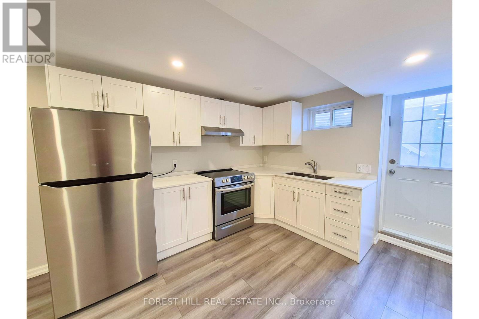 Bsmt - 136 Esther Crescent, Vaughan (Crestwood-Springfarm-Yorkhill), Ontario  L4J 3L4 - Photo 3 - N12823998