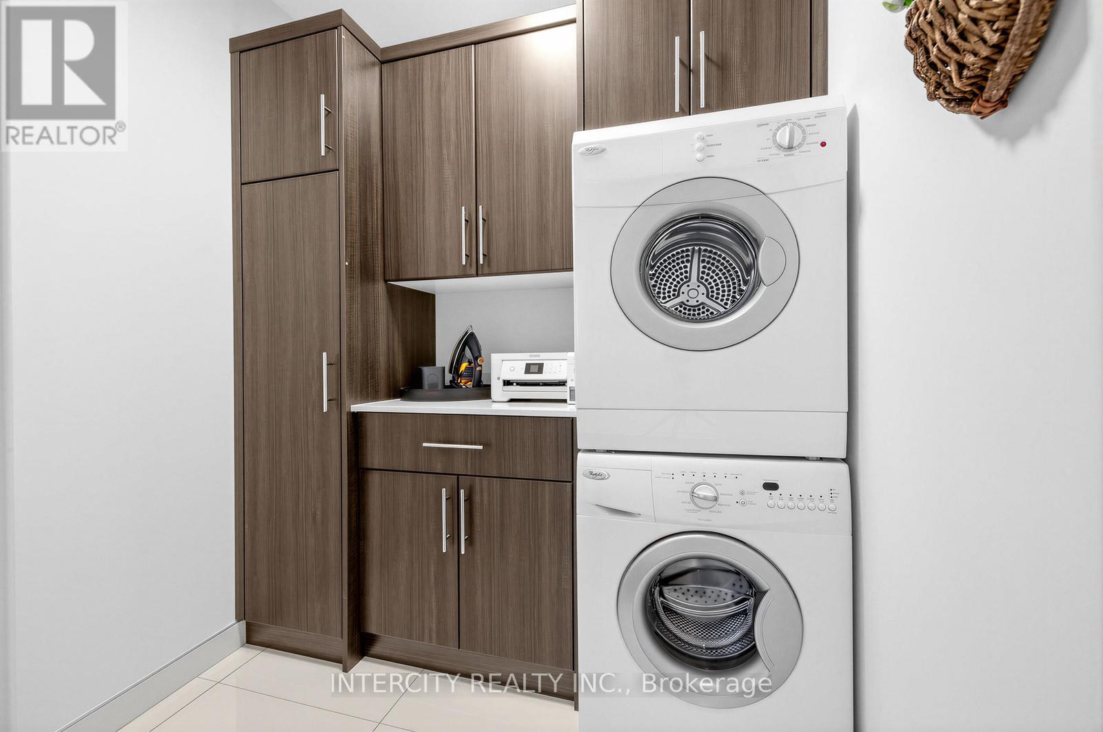 205 - 10360 Islington Avenue, Vaughan, Ontario  L0J 1C0 - Photo 11 - N12824006