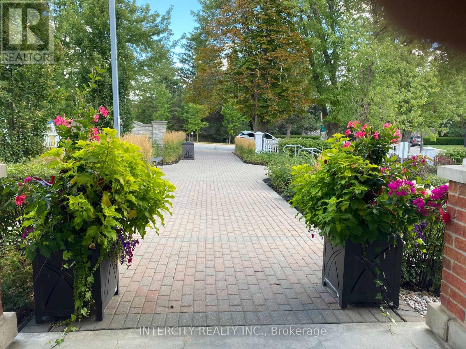 205 - 10360 Islington Avenue, Vaughan, Ontario  L0J 1C0 - Photo 24 - N12824006