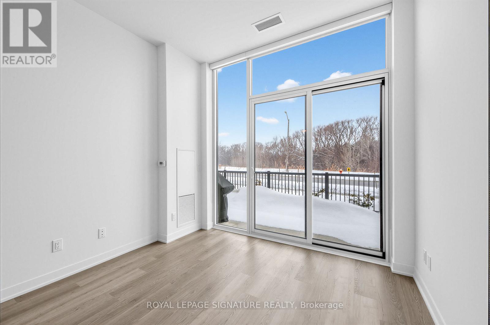 105 - 6 David Eyer Road, Richmond Hill, Ontario  L4S 0N5 - Photo 10 - N12824010