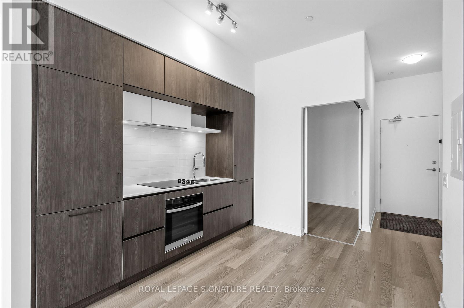 105 - 6 David Eyer Road, Richmond Hill, Ontario  L4S 0N5 - Photo 13 - N12824010