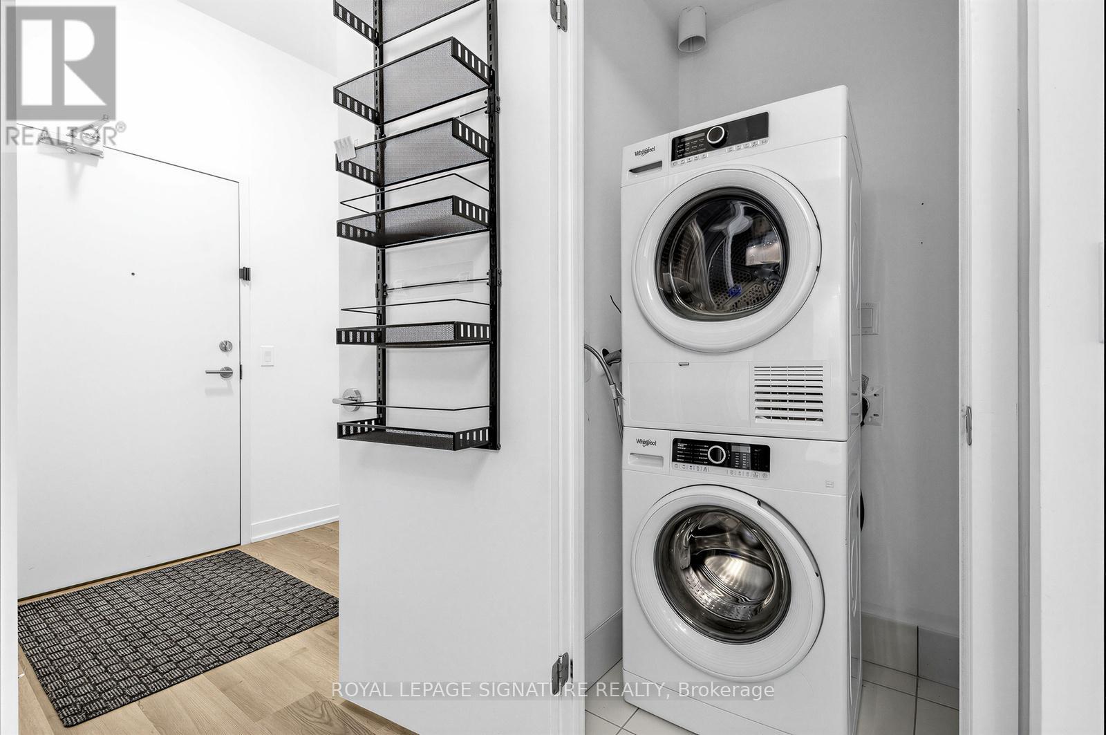 105 - 6 David Eyer Road, Richmond Hill, Ontario  L4S 0N5 - Photo 6 - N12824010