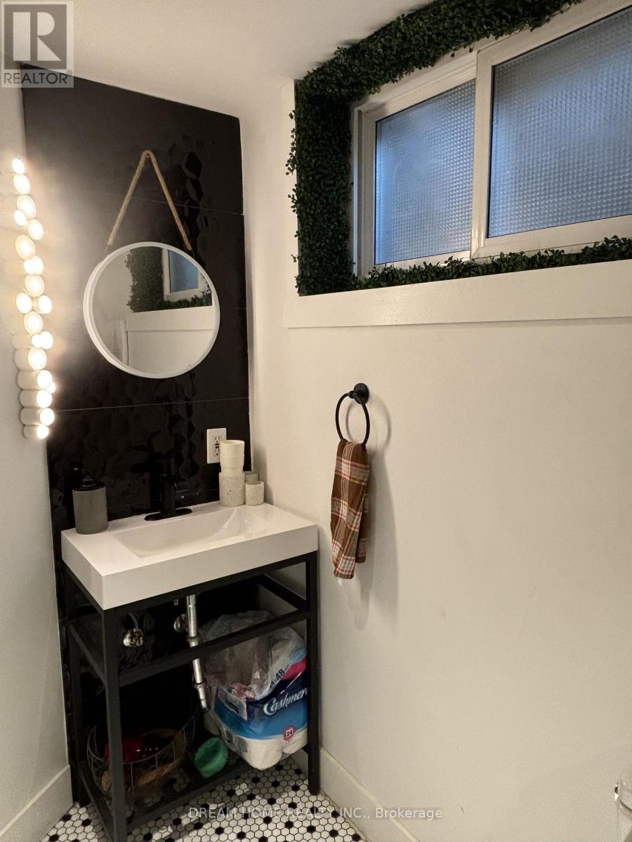 Bsmt - 160 Olde Bayview Avenue, Richmond Hill, Ontario  L4E 3C6 - Photo 13 - N12824062