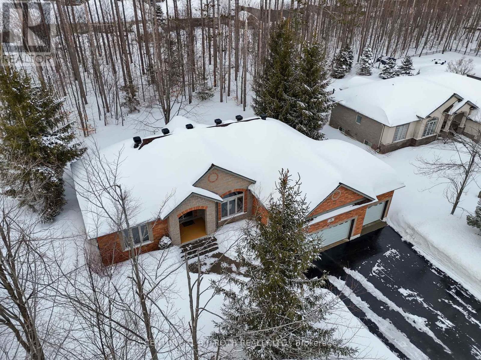 6 Lloyd Cook Drive E, Springwater (Snow Valley), Ontario L4M 4S4 - Photo 3 - S12824024