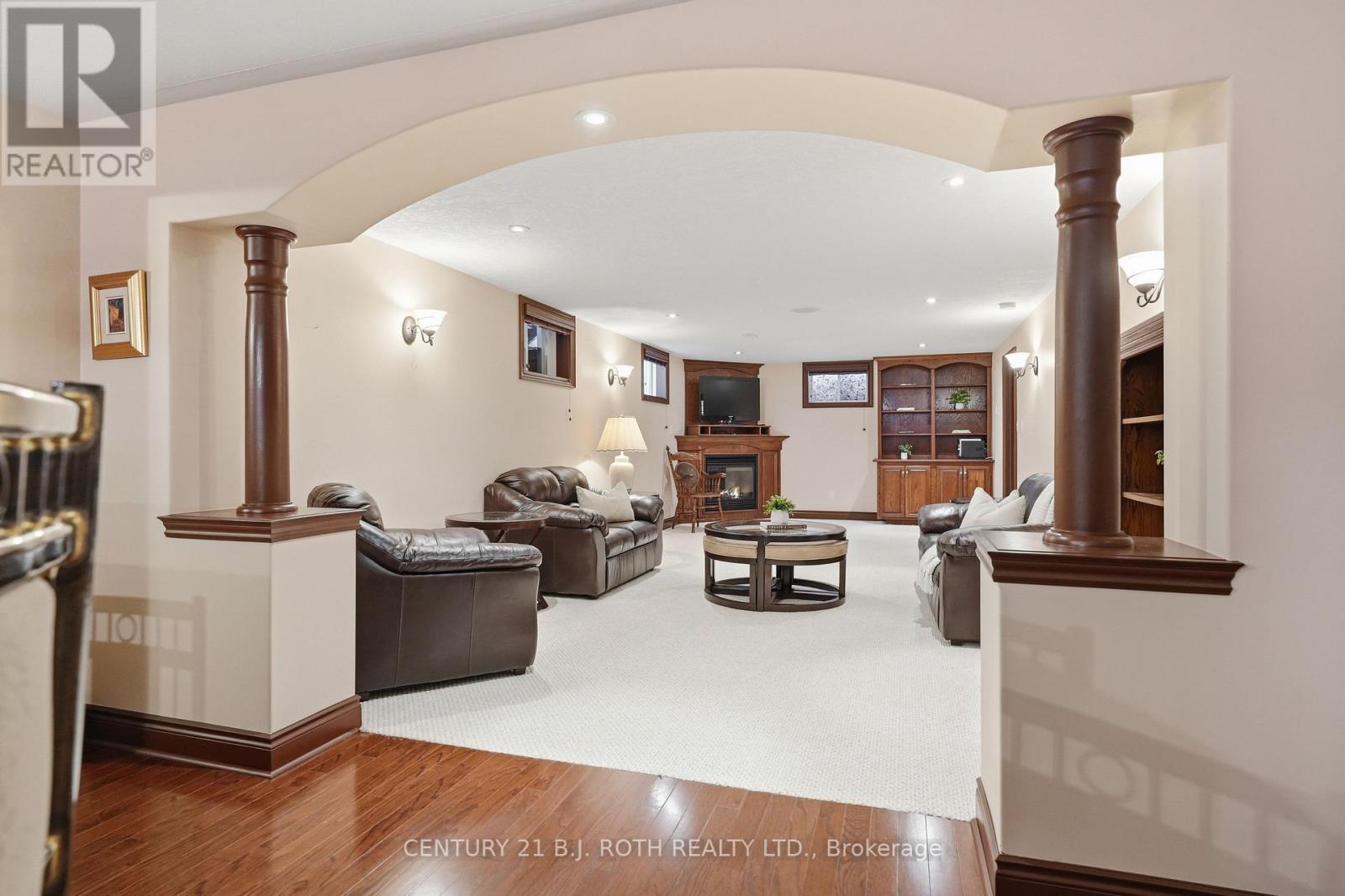 6 Lloyd Cook Drive E, Springwater (Snow Valley), Ontario L4M 4S4 - Photo 33 - S12824024