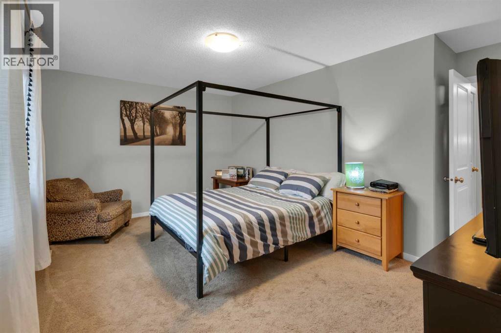 367 Fireside Place, Cochrane, Alberta  T4C 0R1 - Photo 13 - A2283408