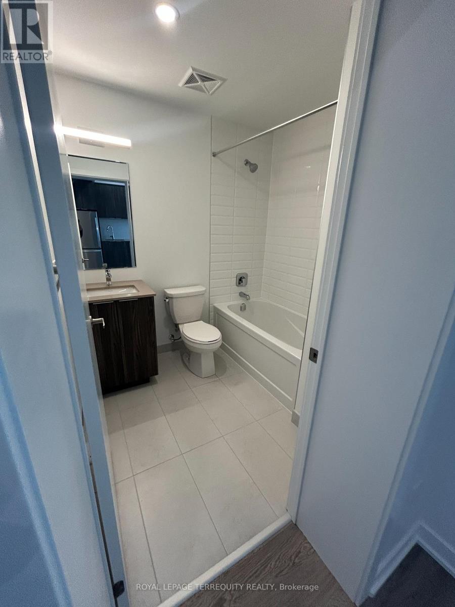 302 - 720 Whitlock Avenue, Milton, Ontario  L9E 2B5 - Photo 17 - W12823974