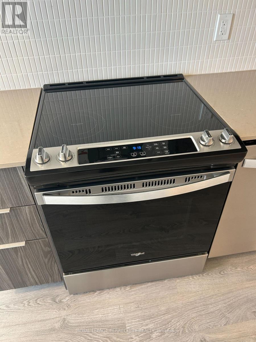 302 - 720 Whitlock Avenue, Milton, Ontario  L9E 2B5 - Photo 3 - W12823974