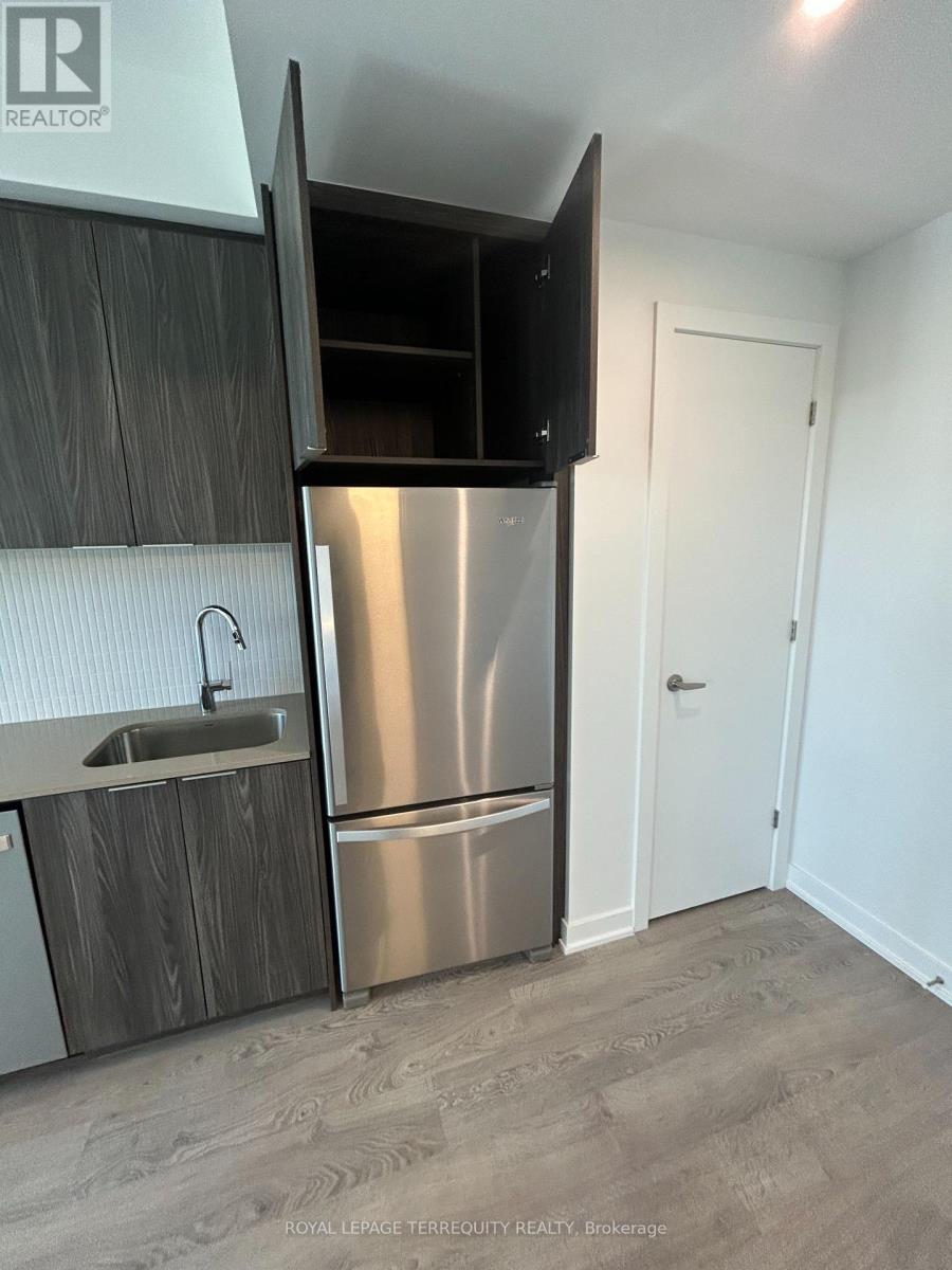 302 - 720 Whitlock Avenue, Milton, Ontario  L9E 2B5 - Photo 7 - W12823974