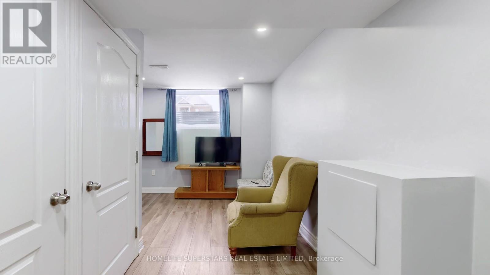 67 Bonnie Braes Drive, Brampton, Ontario  L6Y 0Y6 - Photo 18 - W12823990