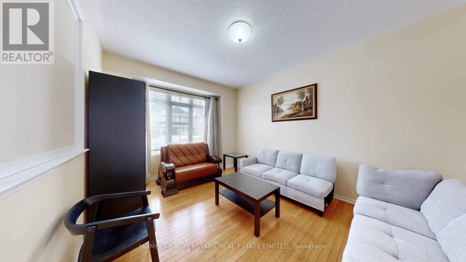 67 Bonnie Braes Drive, Brampton, Ontario  L6Y 0Y6 - Photo 3 - W12823990