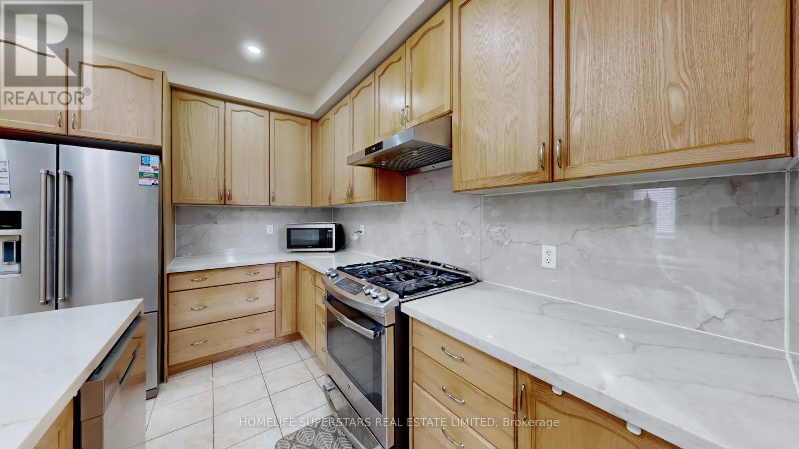 67 Bonnie Braes Drive, Brampton, Ontario  L6Y 0Y6 - Photo 7 - W12823990