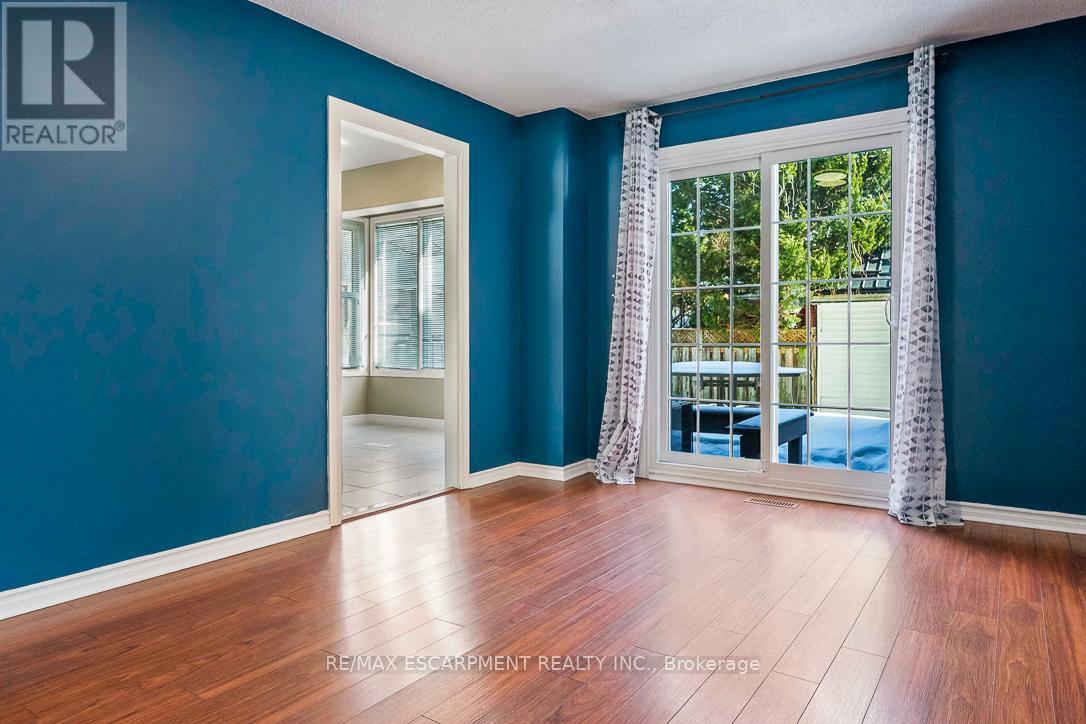 1163 Kos Boulevard, Mississauga, Ontario  L5J 4L3 - Photo 13 - W12824020