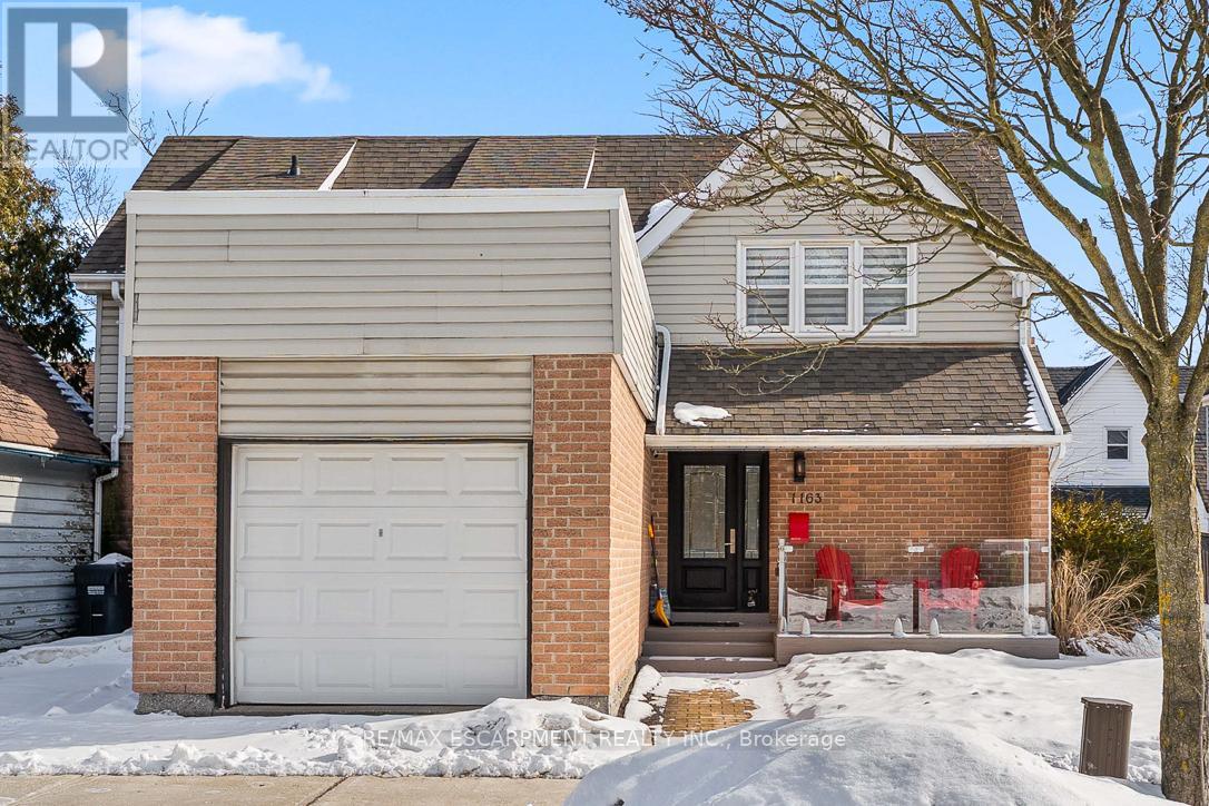 1163 Kos Boulevard, Mississauga, Ontario  L5J 4L3 - Photo 2 - W12824020