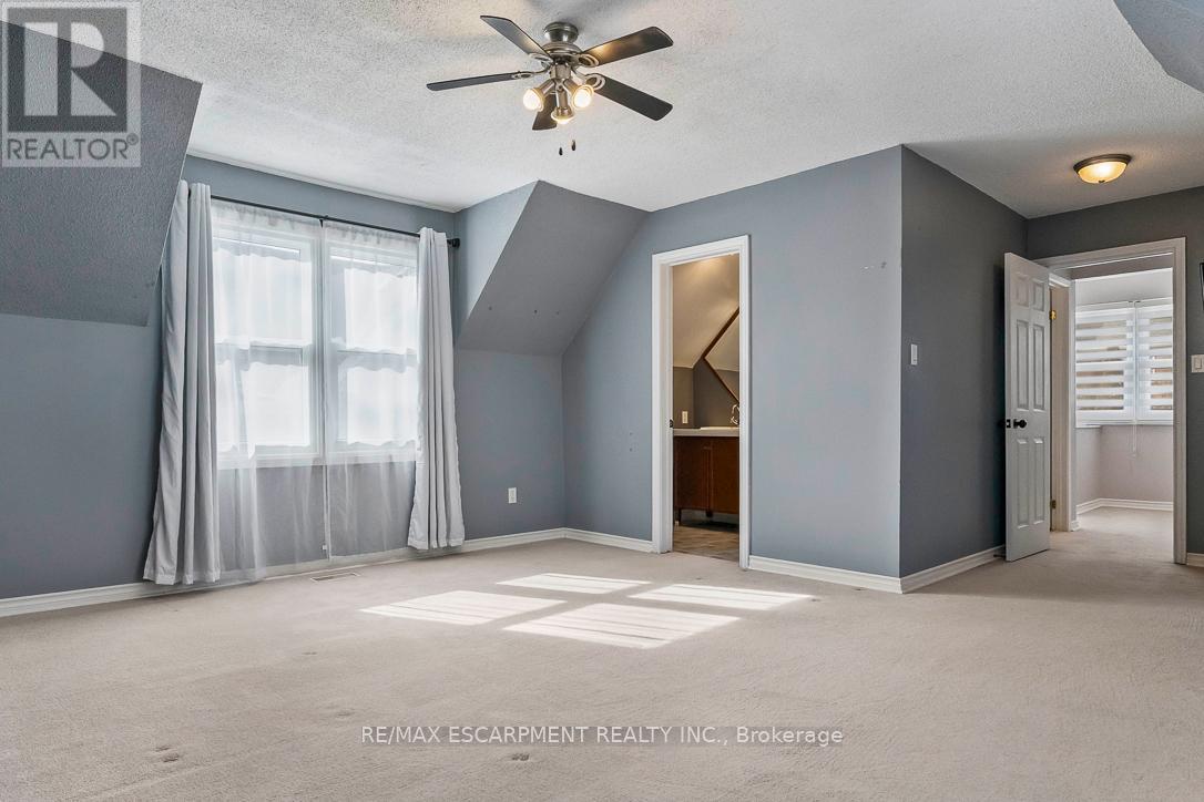 1163 Kos Boulevard, Mississauga, Ontario  L5J 4L3 - Photo 27 - W12824020