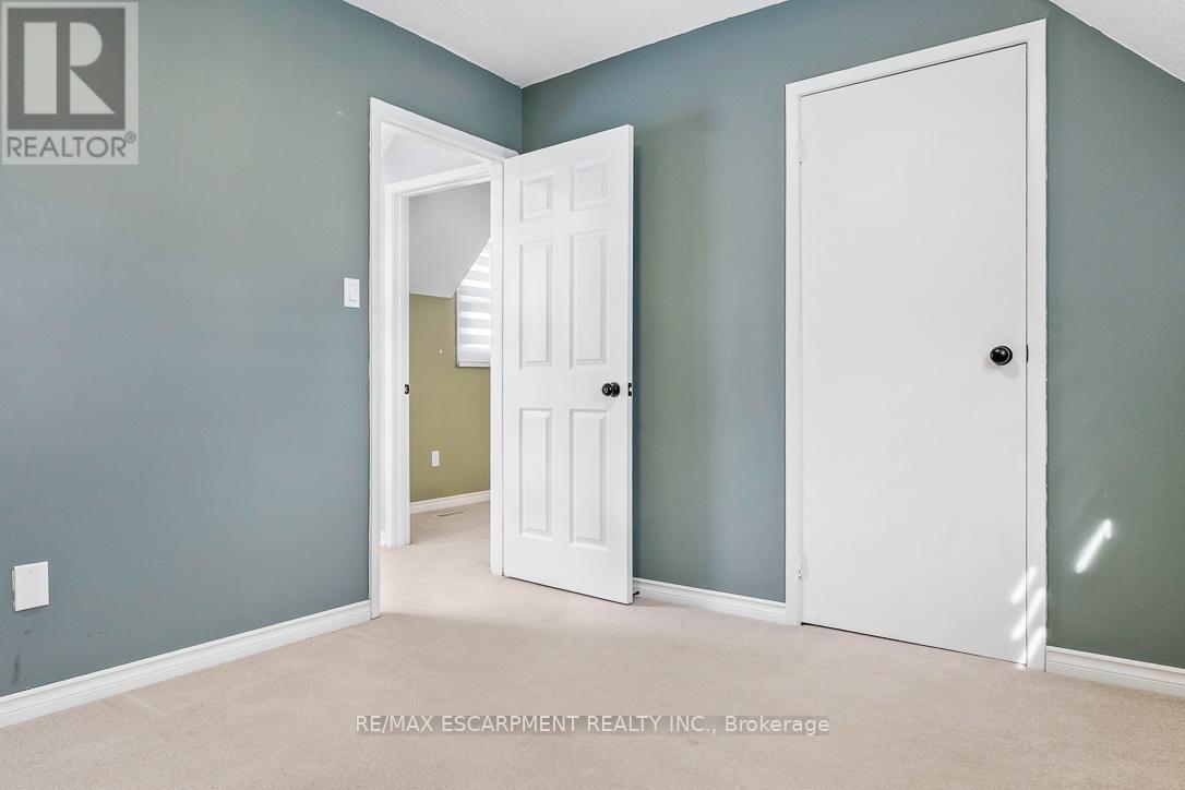 1163 Kos Boulevard, Mississauga, Ontario  L5J 4L3 - Photo 36 - W12824020