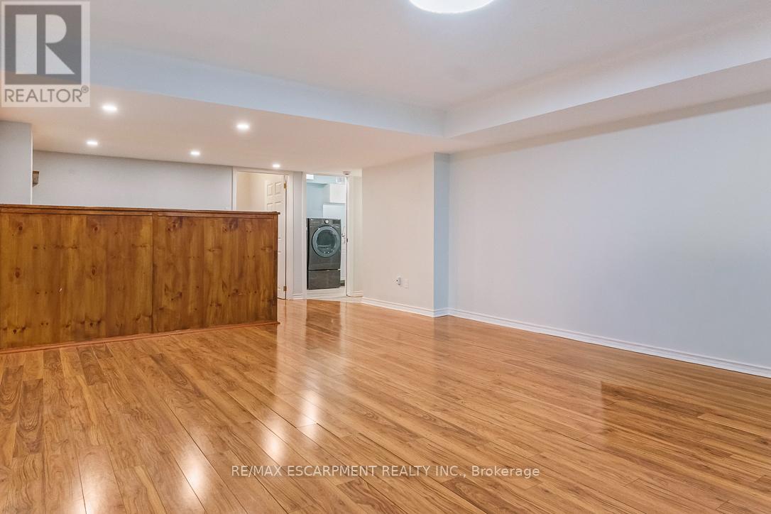 1163 Kos Boulevard, Mississauga, Ontario  L5J 4L3 - Photo 45 - W12824020