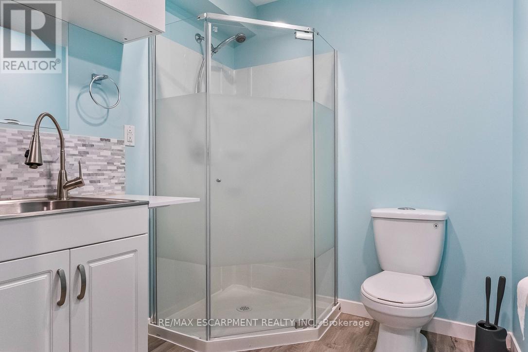 1163 Kos Boulevard, Mississauga, Ontario  L5J 4L3 - Photo 47 - W12824020