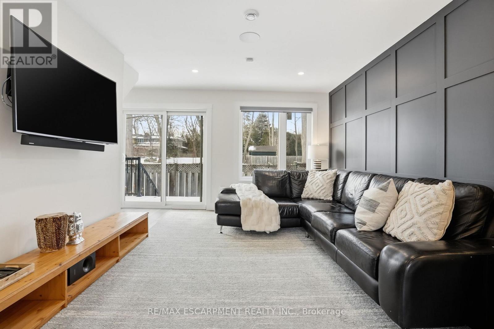 29 Pinewood Trail, Mississauga, Ontario  L5G 2L2 - Photo 17 - W12824030