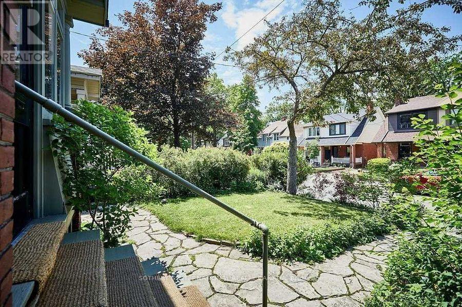 71 Gilmour Avenue, Toronto, Ontario M6P 3A8 - Photo 27 - W12824034