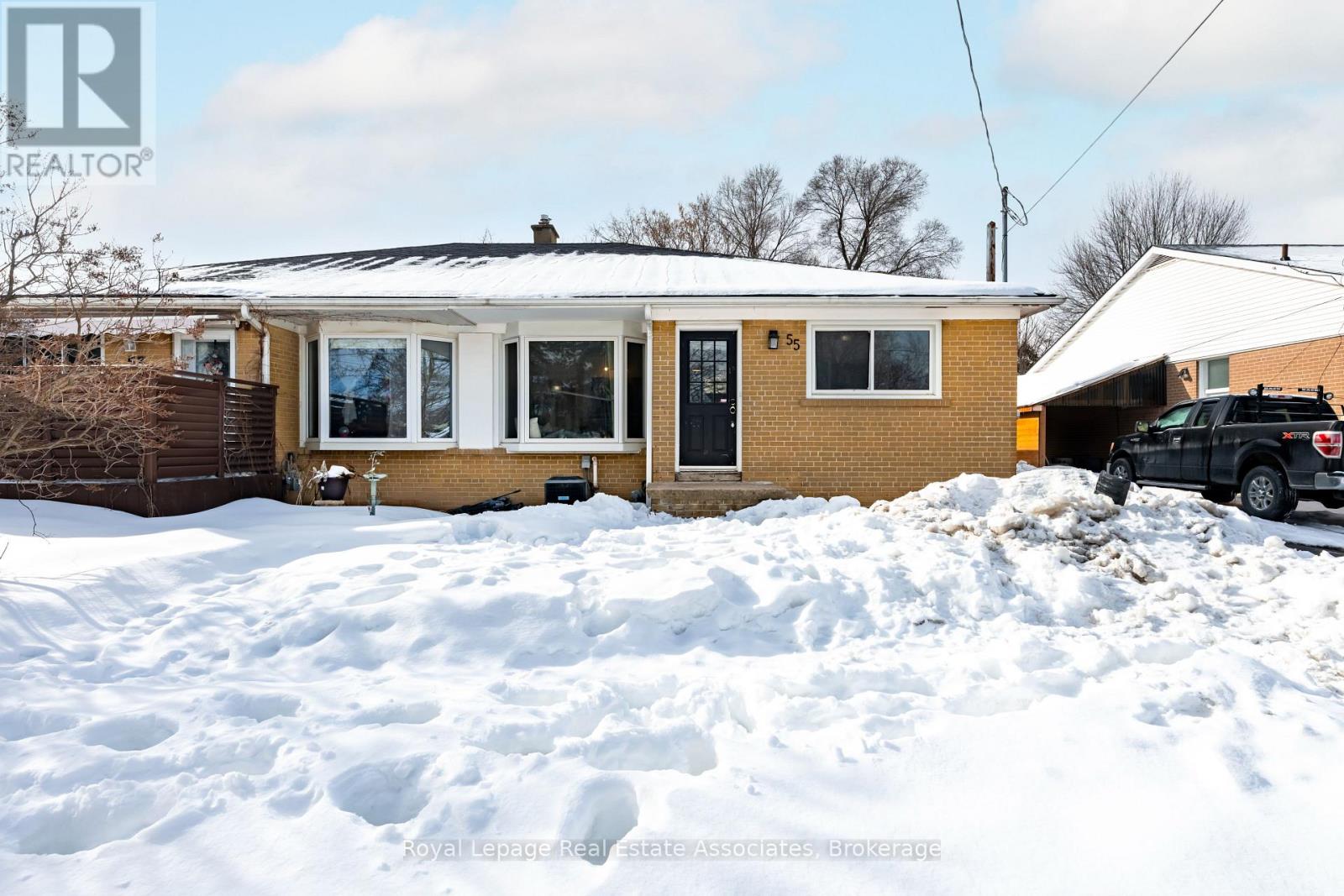 55 Mcintyre Crescent, Halton Hills (Georgetown), Ontario  L7G 1N5 - Photo 1 - W12824042