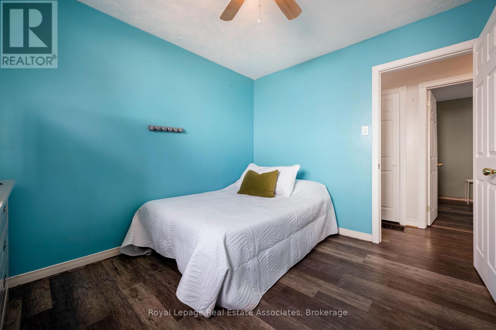 55 Mcintyre Crescent, Halton Hills (Georgetown), Ontario  L7G 1N5 - Photo 19 - W12824042