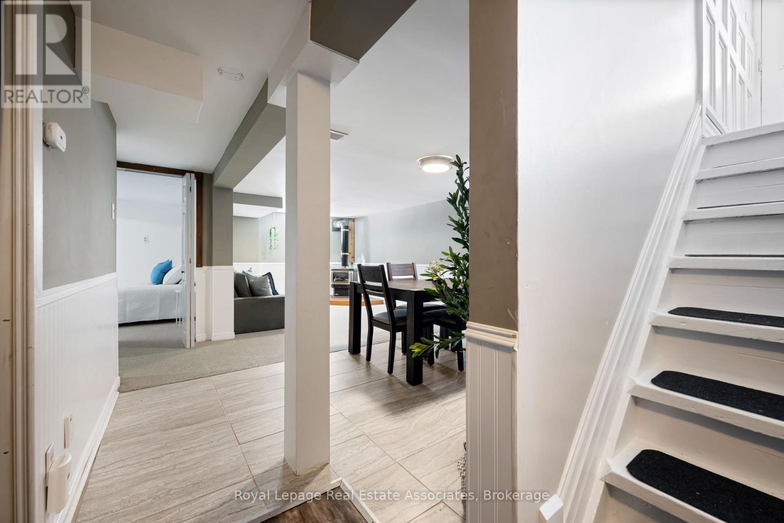 55 Mcintyre Crescent, Halton Hills (Georgetown), Ontario  L7G 1N5 - Photo 24 - W12824042