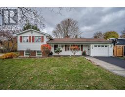 15 HARVEST LANE, Brantford, Ontario