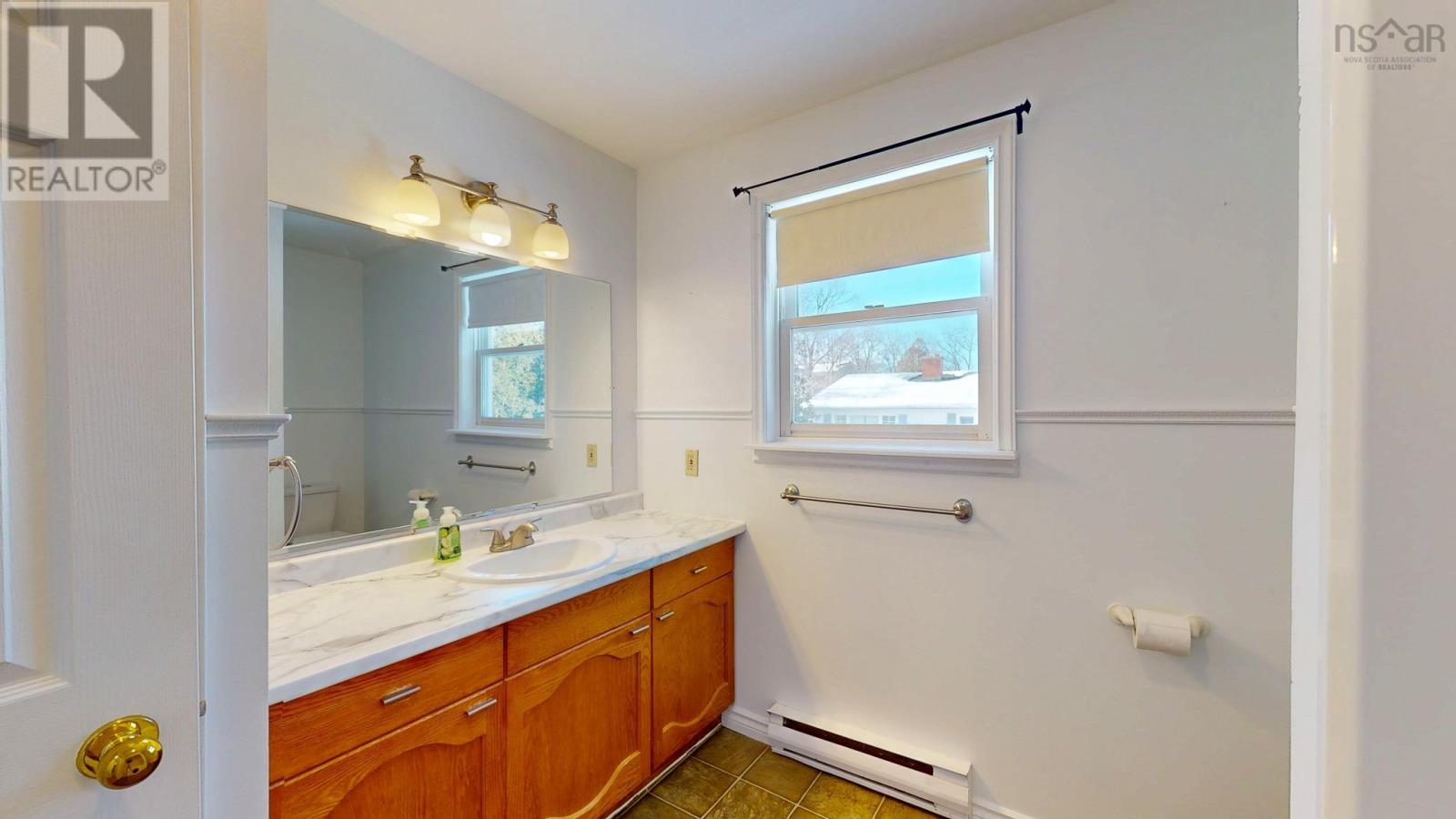 2 Foster Street, Kentville, Nova Scotia  B4N 1X3 - Photo 20 - 202603444