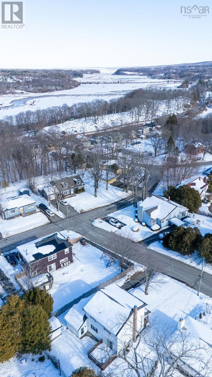 2 Foster Street, Kentville, Nova Scotia  B4N 1X3 - Photo 37 - 202603444