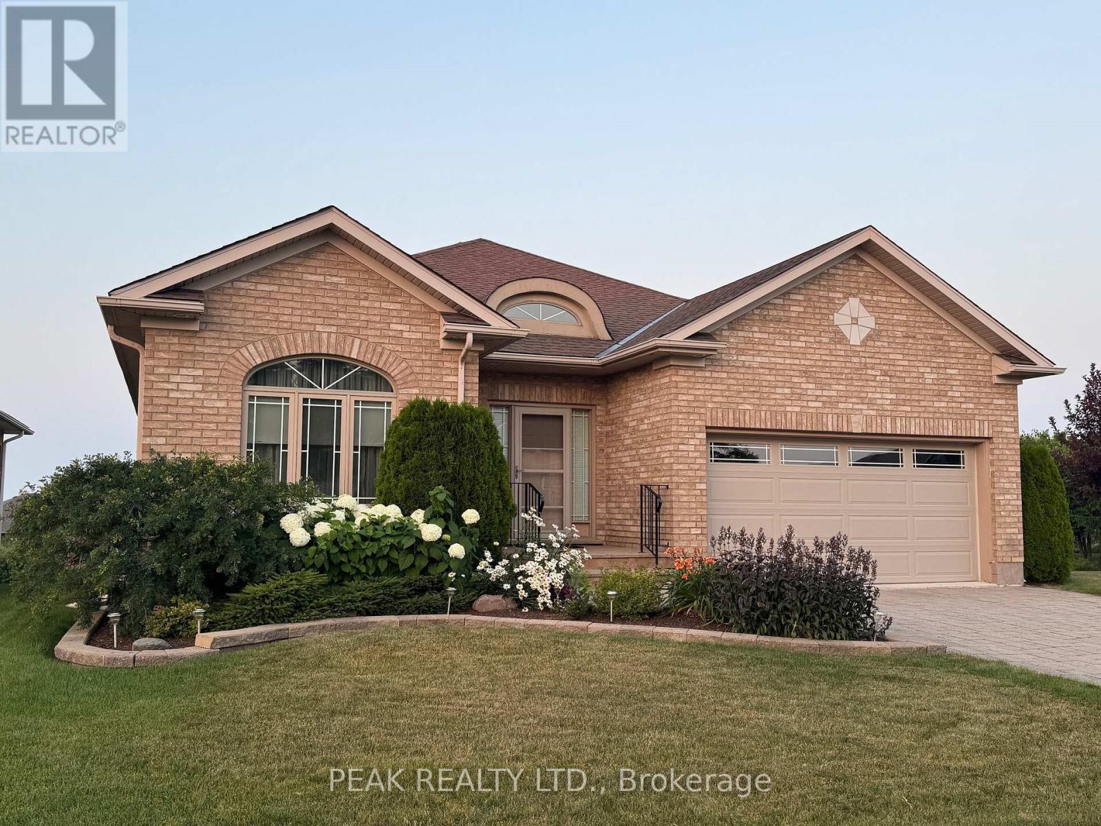 116 Stonecroft Way, Wilmot, Ontario  N3A 4L6 - Photo 2 - X12824054