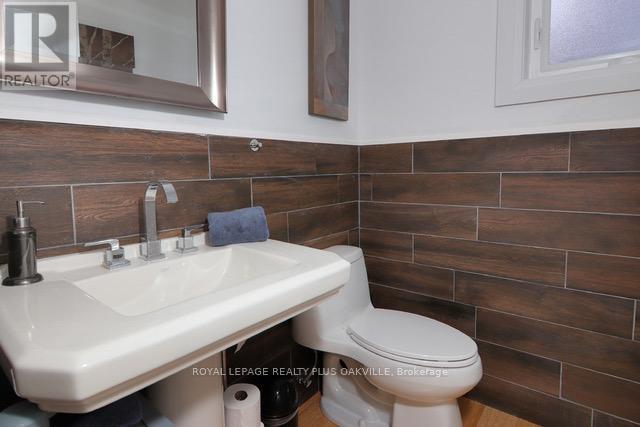 318 Beachview Avenue, Fort Erie (Crescent Park), Ontario  L2A 4L7 - Photo 19 - X12824060