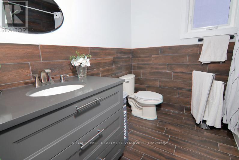 318 Beachview Avenue, Fort Erie (Crescent Park), Ontario  L2A 4L7 - Photo 42 - X12824060