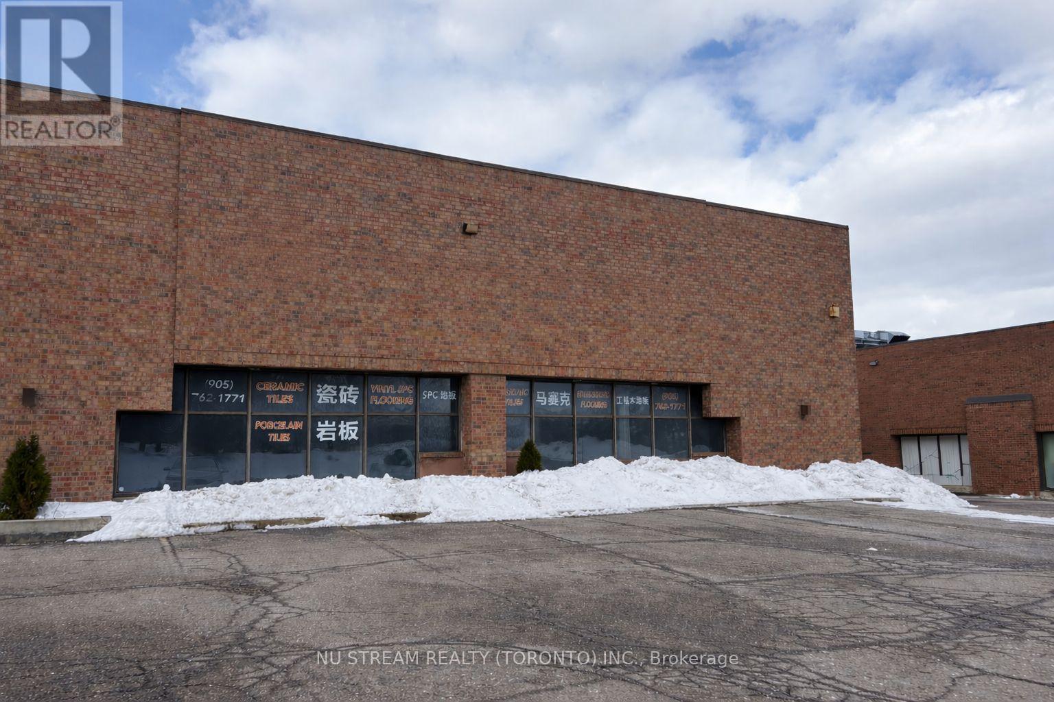 1 - 30 West Pearce Street, Richmond Hill, Ontario L4B 1E3 - Photo 1 - N12810150