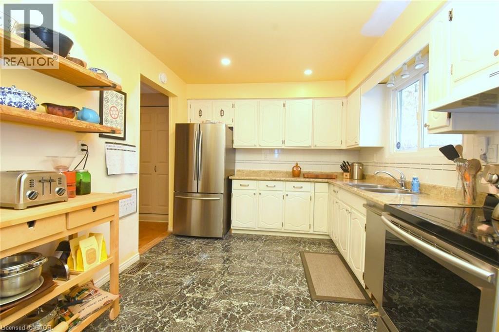 30 Hunter Street, Dundas, Ontario  L9H 1E6 - Photo 15 - 40808056