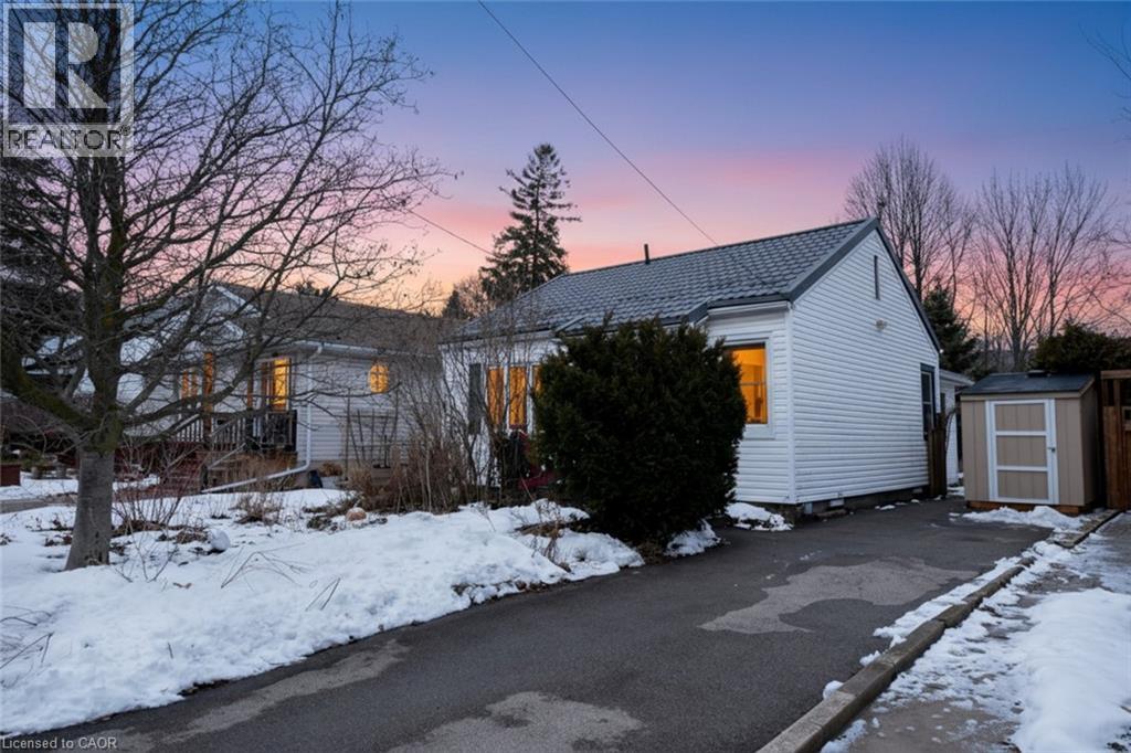 30 Hunter Street, Dundas, Ontario  L9H 1E6 - Photo 3 - 40808056