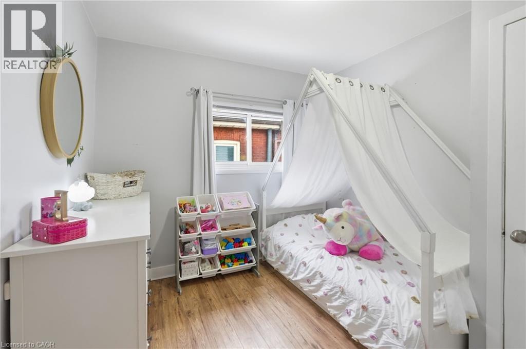 20 East 18th Street, Hamilton, Ontario  L9A 4N7 - Photo 17 - 40807735