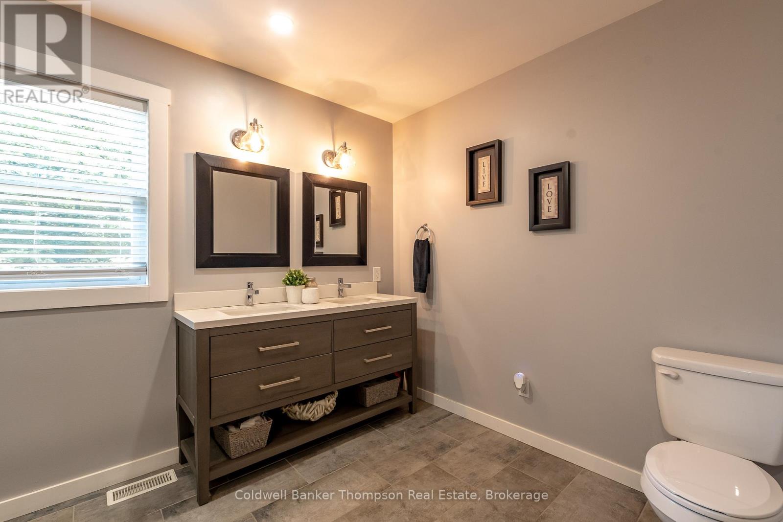 311 Station Road, Perry, Ontario P0A 1J0 - Photo 15 - X12824252